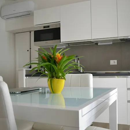 Flats Apartment *